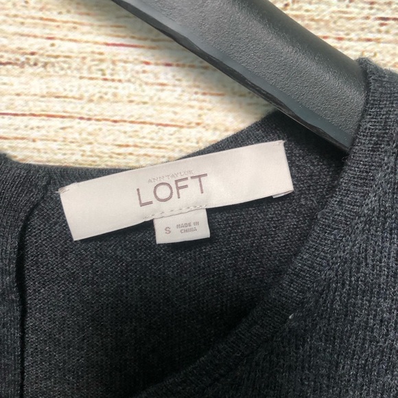 LOFT Casual Cozy Black Striped Small Sweater - Picture 6 of 6